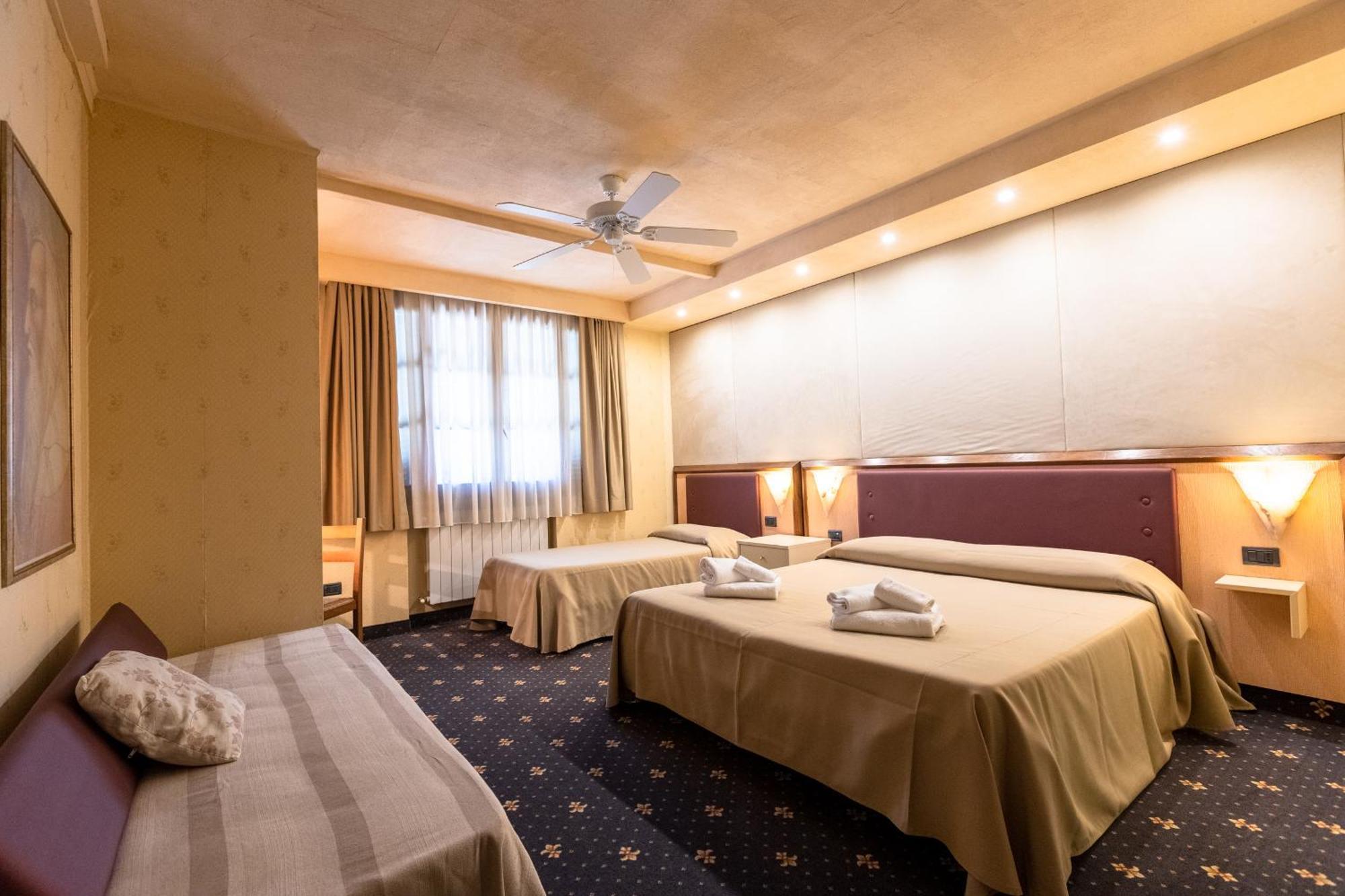 Holiday Rooms Antica Badia ヴォルテッラ エクステリア 写真