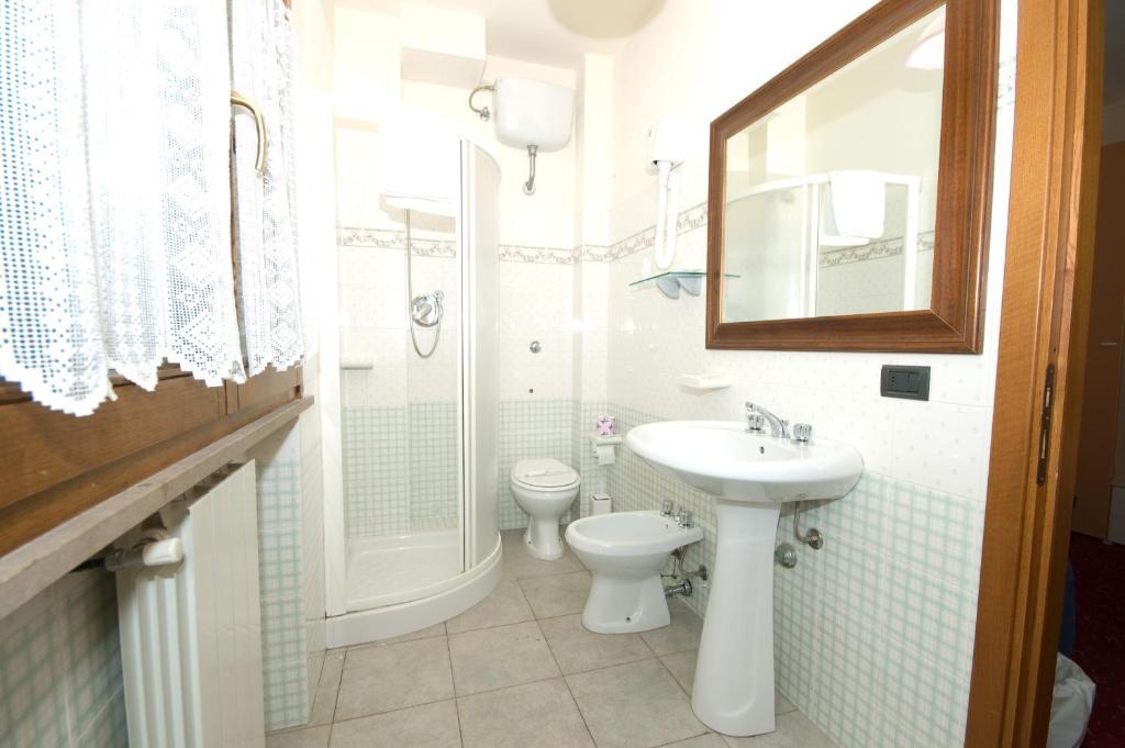 Holiday Rooms Antica Badia ヴォルテッラ 部屋 写真