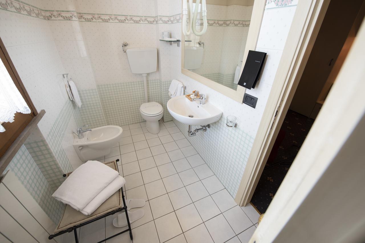 Holiday Rooms Antica Badia ヴォルテッラ エクステリア 写真