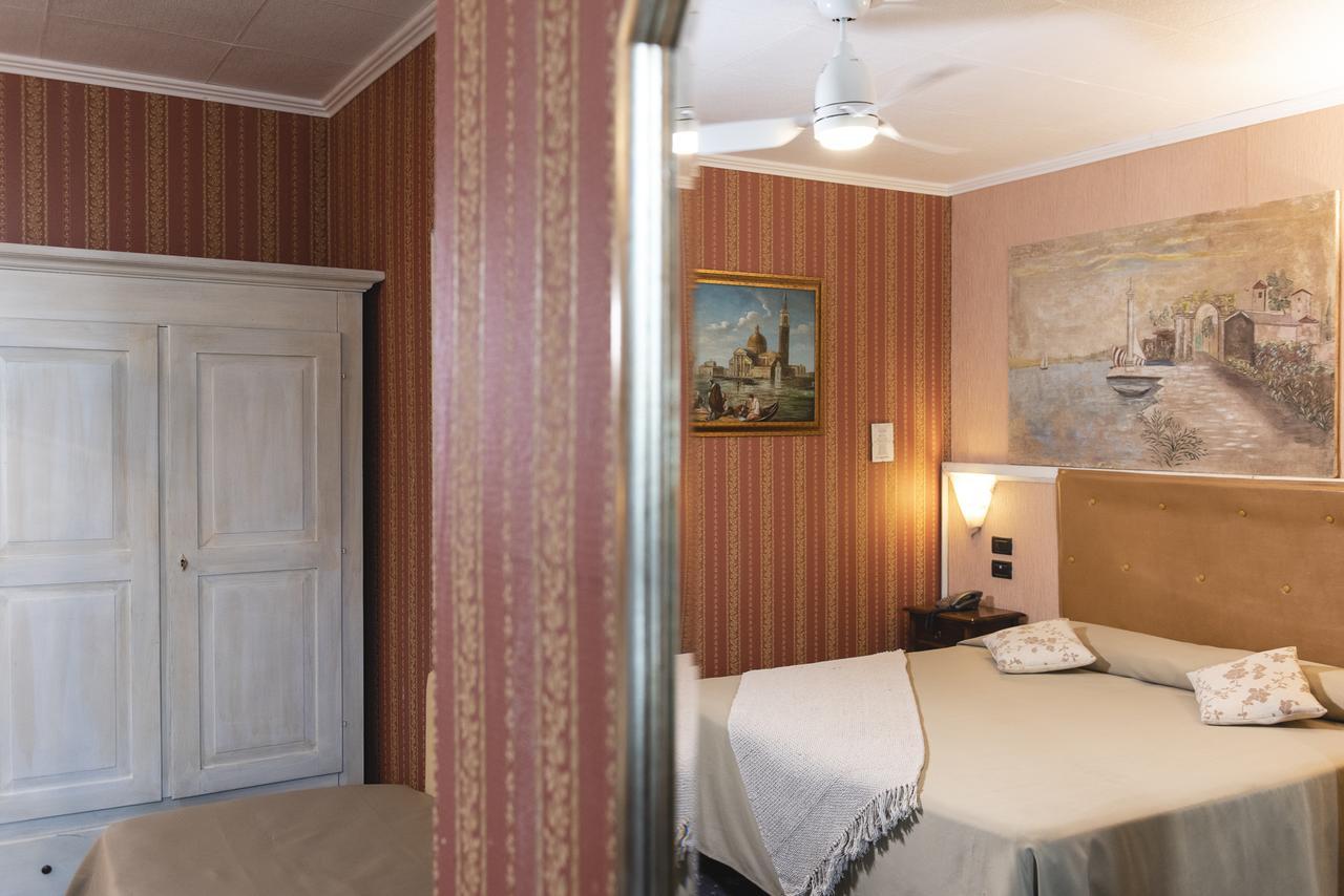 Holiday Rooms Antica Badia ヴォルテッラ エクステリア 写真